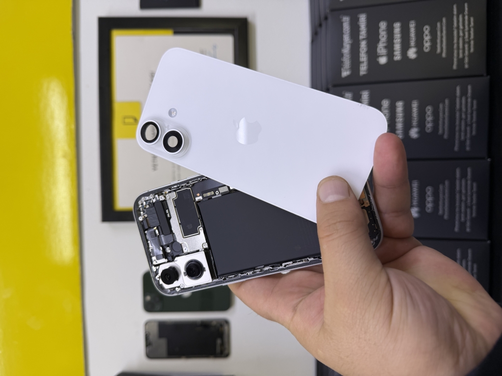 iPhone 13 Pro Max Batarya Değişimi Antalya